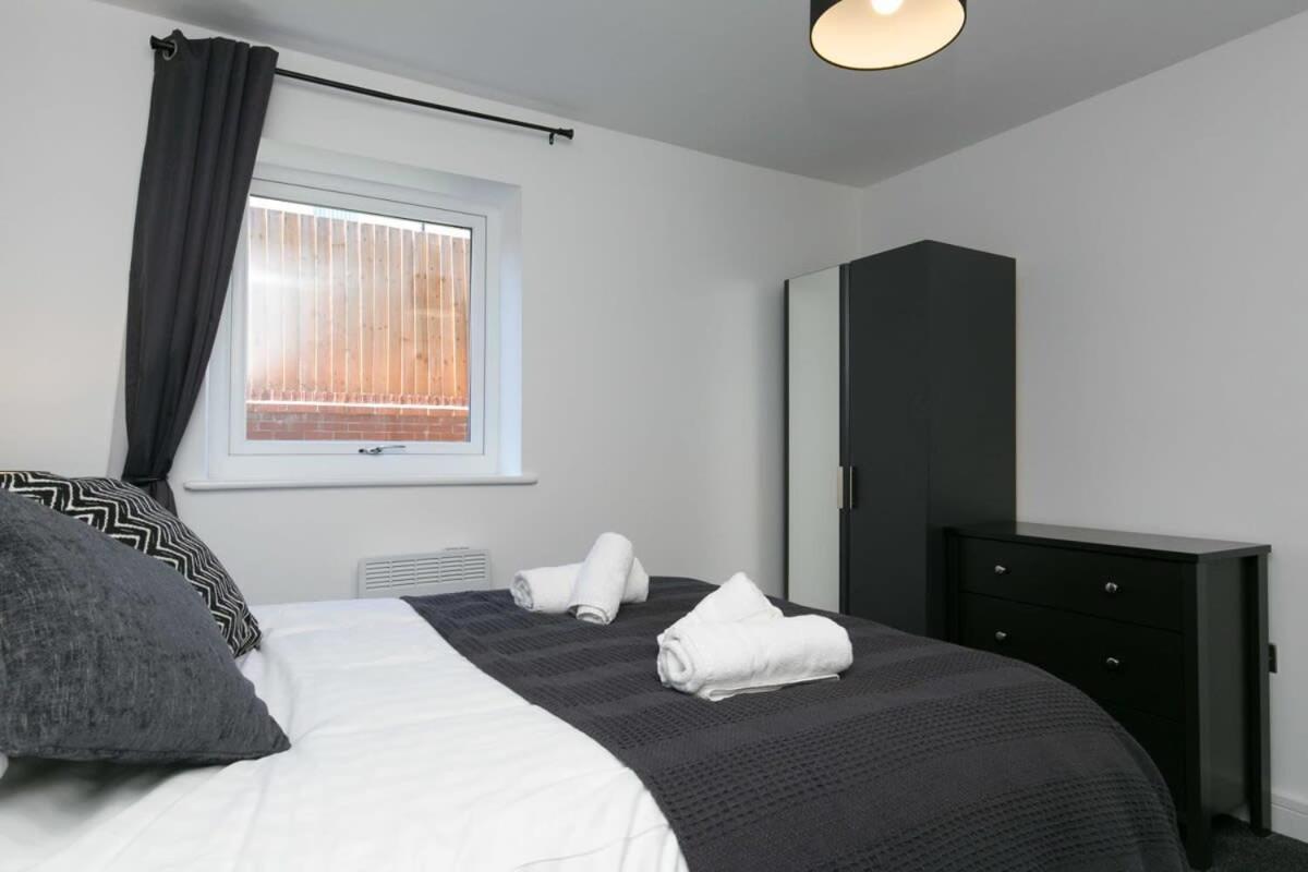 Stunning 2 Bedroom Apartment In Wallasey Esterno foto