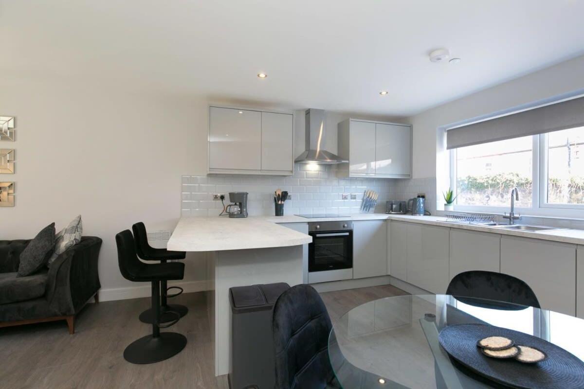 Stunning 2 Bedroom Apartment In Wallasey Esterno foto
