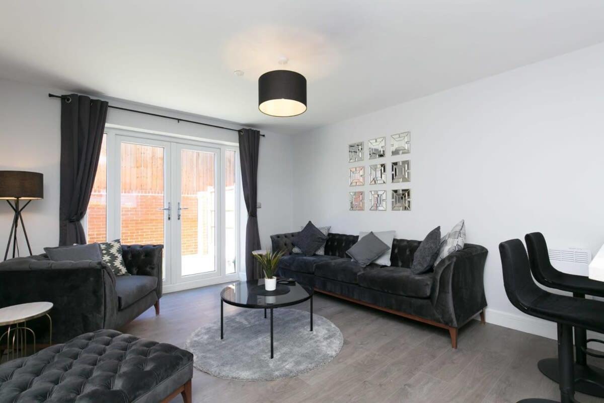 Stunning 2 Bedroom Apartment In Wallasey Esterno foto