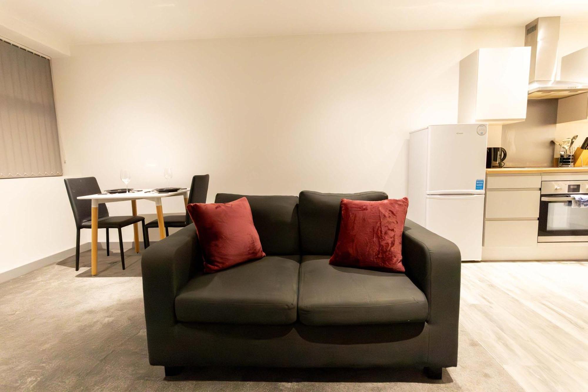 Stunning 2 Bedroom Apartment In Wallasey Esterno foto